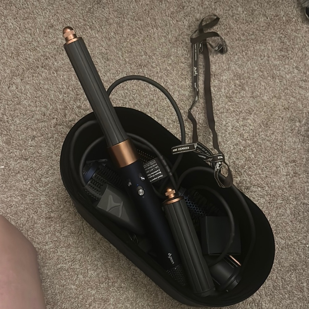 Dyson Airwrap Complete Styler